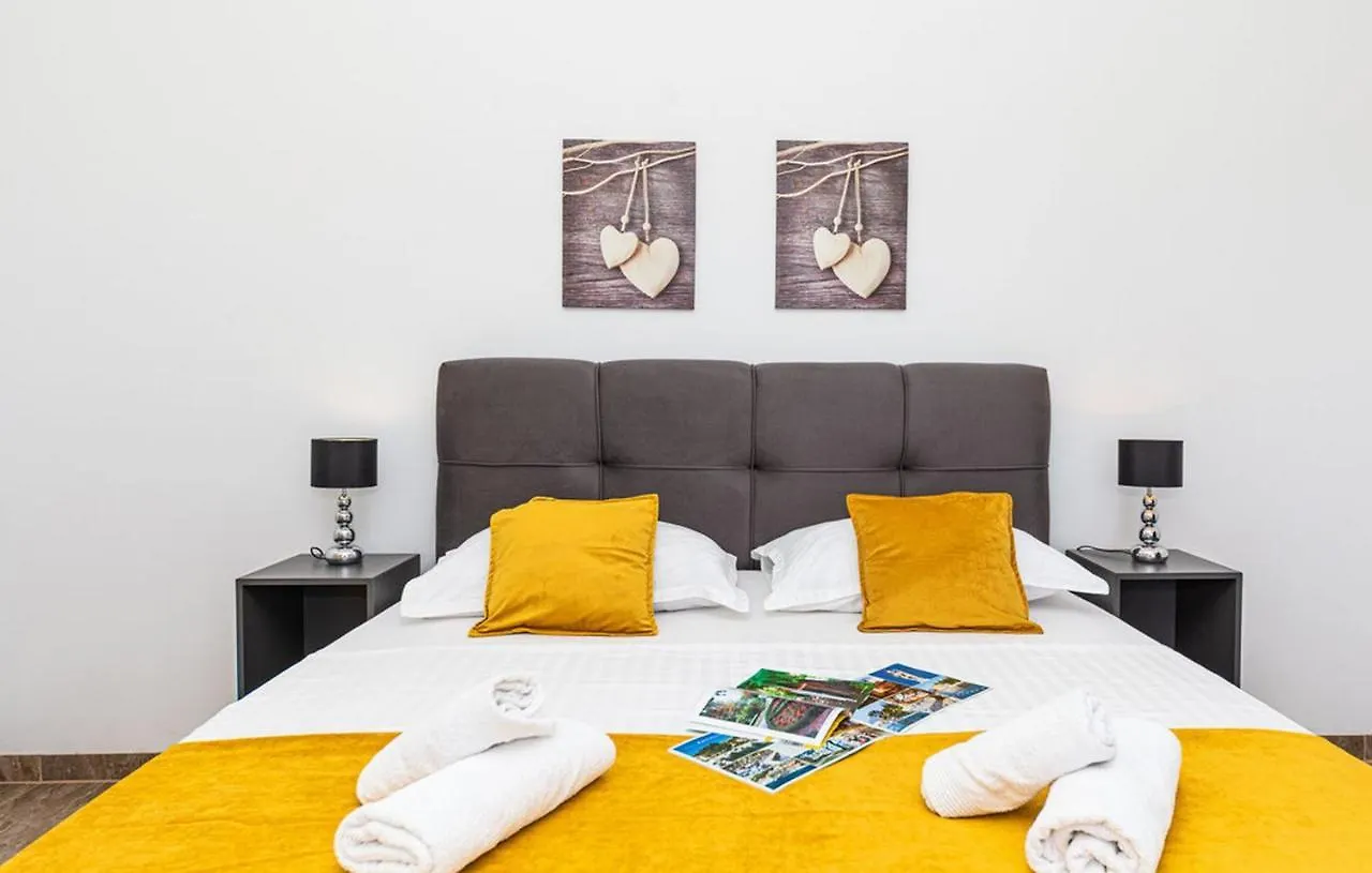 Villa Hana Kaštel Novi
