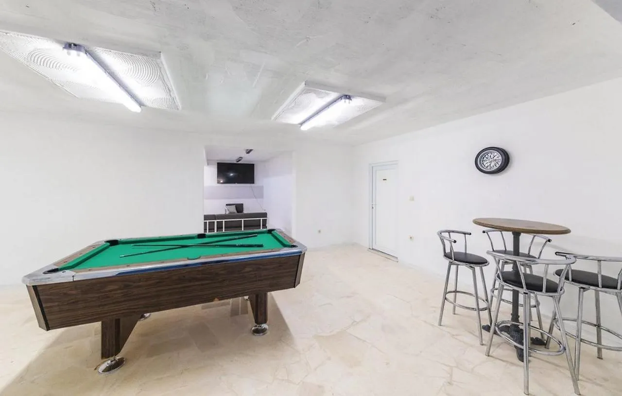Villa Hana Kaštel Novi